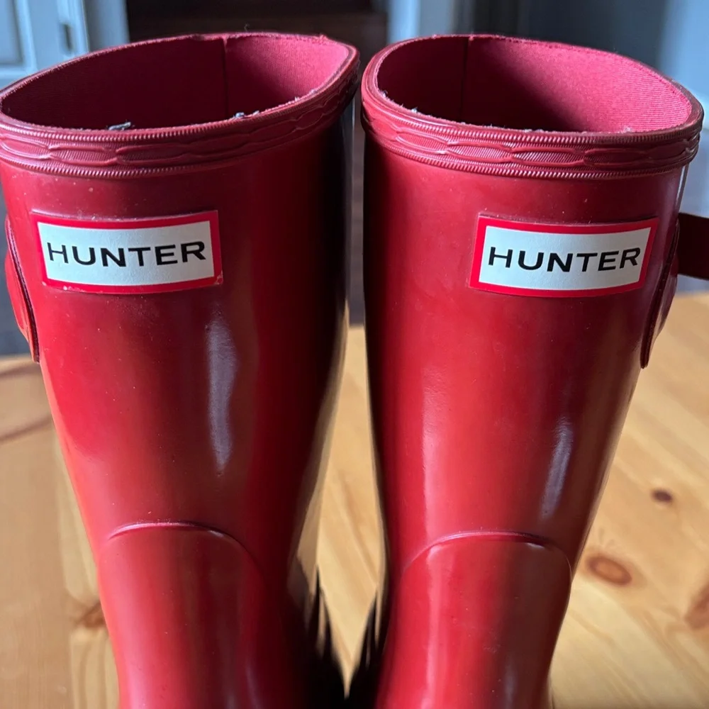 Hunter Women's Original Short Glossy Red Rain Boots - Picture 5 of 7